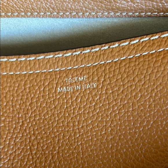 NWT Toteme T-Lock Top Handle Tan - Picture 4 of 9